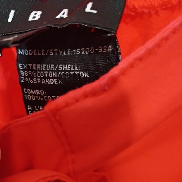 Tribal Bold Red Shorts Size 4 Mid Length Mid Raise Mom Shorts Preppy - Picture 6 of 8